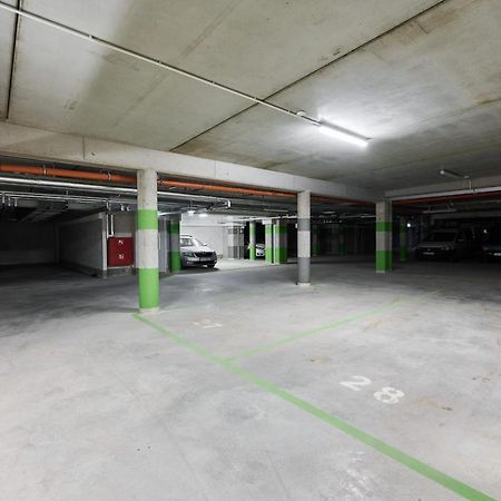 Apartment Wichrowa With Free Garage Wroclaw By Noclegi Renters 外观 照片