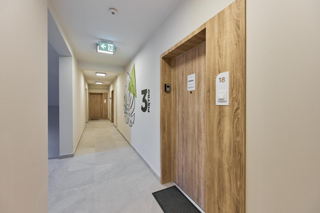Apartment Wichrowa With Free Garage Wroclaw By Noclegi Renters 外观 照片
