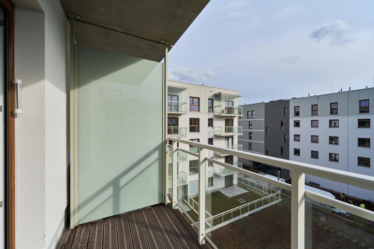 Apartment Wichrowa With Free Garage Wroclaw By Noclegi Renters 外观 照片